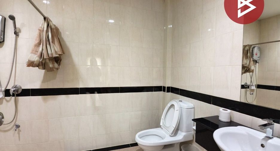 For sale 3 bedrooms townhouse in Prawet, Bangkok