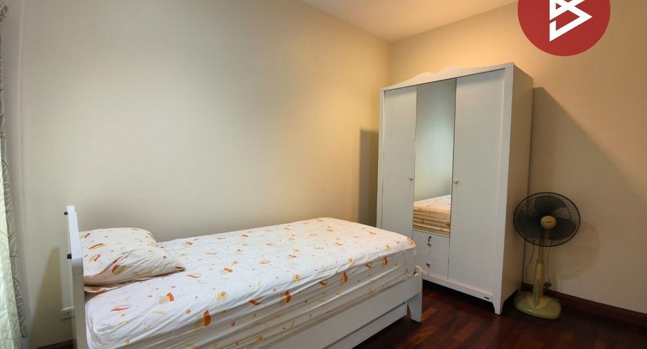 For sale 3 bedrooms townhouse in Prawet, Bangkok