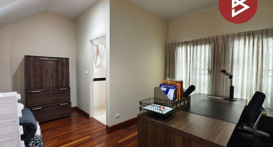 For sale 3 bedrooms townhouse in Prawet, Bangkok