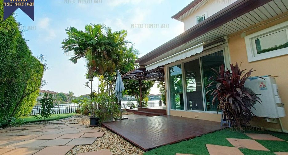 For sale 3 bedrooms house in Lat Krabang, Bangkok
