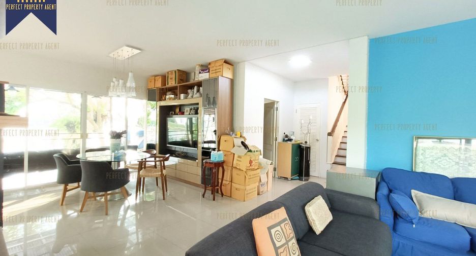 For sale 3 bedrooms house in Lat Krabang, Bangkok
