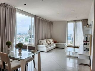 For rent 3 bedrooms condo in Sathon, Bangkok