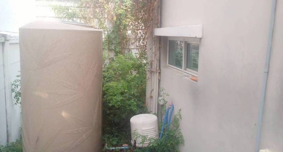 For sale 3 bedrooms townhouse in Sai Mai, Bangkok