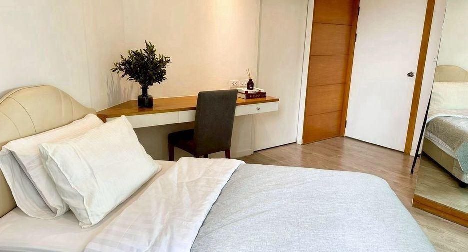For rent 2 bedrooms condo in Mueang Phuket, Phuket