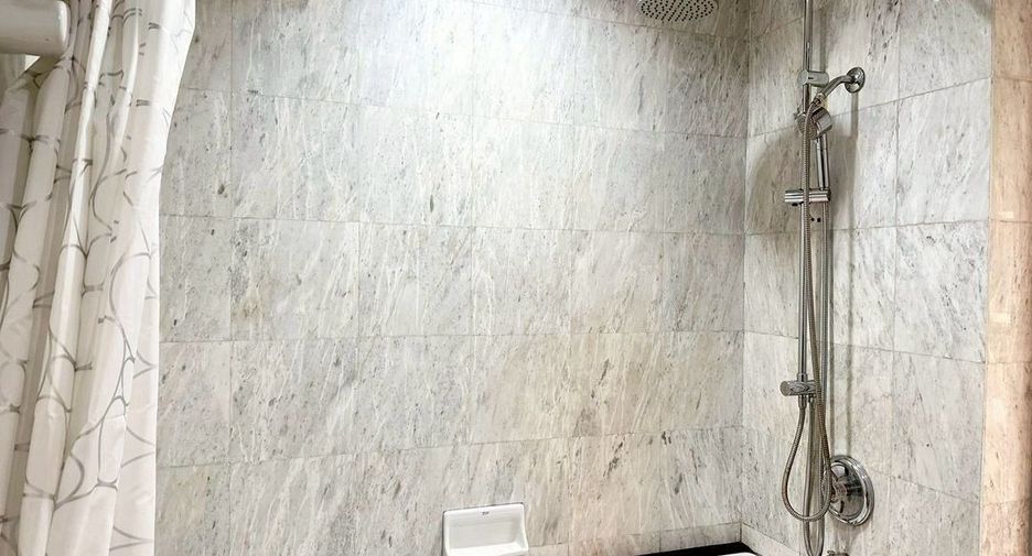 For rent 2 bedrooms condo in Mueang Phuket, Phuket
