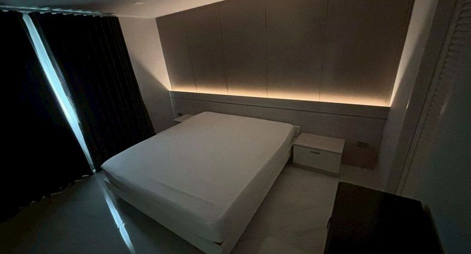 ให้เช่า 3 ห้องนอน คอนโด ใน วัฒนา, กรุงเทพฯ