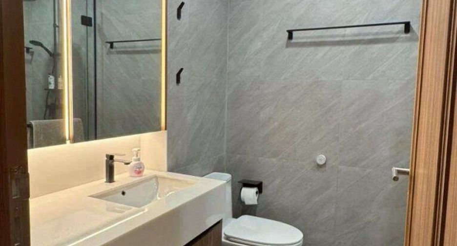 For rent 2 bedrooms condo in Yan Nawa, Bangkok