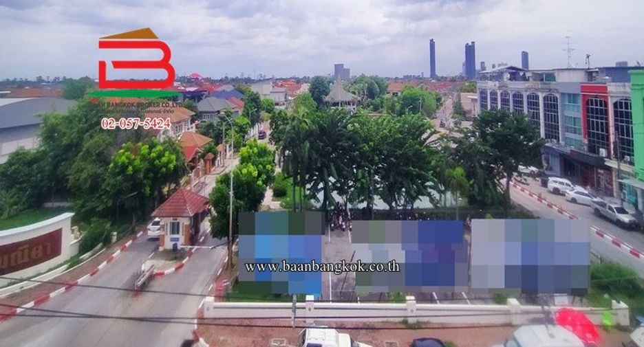 Продажа 4 спальни торговое помещение в Mueang Nonthaburi, Нонтабури