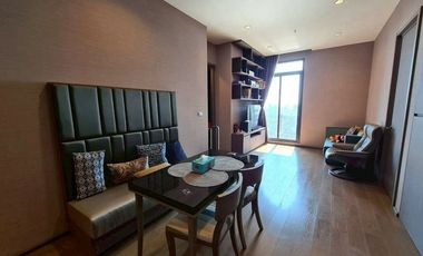 À louer 3 chambres condo à Sathon, Bangkok