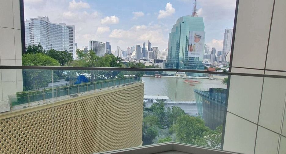 For rent 2 bedrooms condo in Khlong San, Bangkok