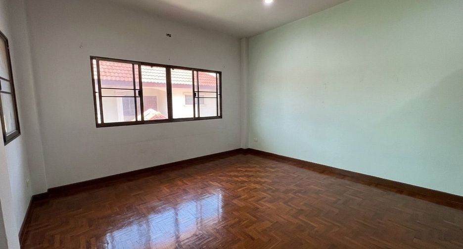 Haus zum Kauf mit 4 Zimmer in Mae Rim, Chiang Mai