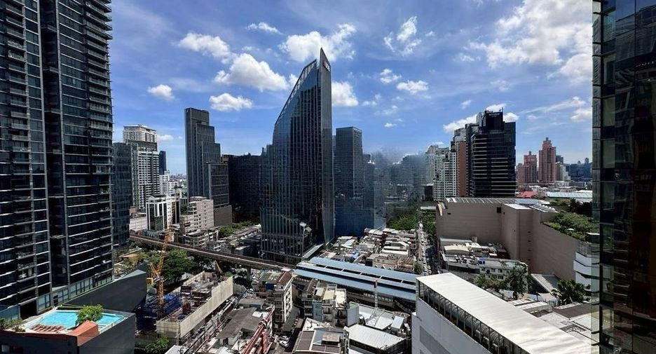 For rent 1 bed condo in Khlong Toei, Bangkok