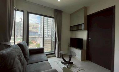 For rent and for sale 2 bedrooms condo in Huai Khwang, Bangkok