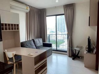 For rent and for sale 2 bedrooms condo in Huai Khwang, Bangkok