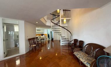 For rent 4 bedrooms condo in Watthana, Bangkok