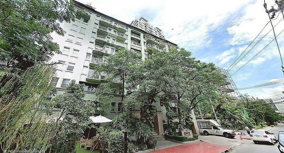 For rent 2 bedrooms condo in Watthana, Bangkok