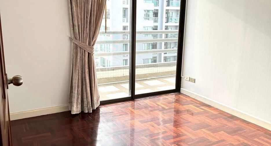 For rent and for sale 2 bedrooms condo in Watthana, Bangkok