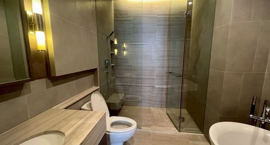 For rent 2 bedrooms condo in Sathon, Bangkok