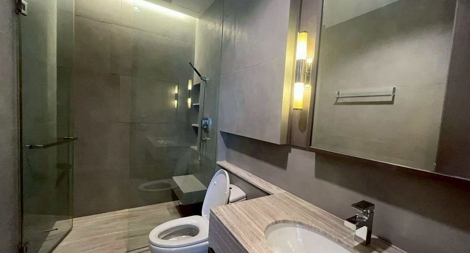 For rent 2 bedrooms condo in Sathon, Bangkok