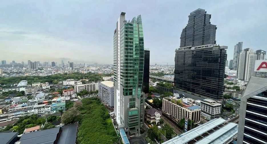 For rent 2 bedrooms condo in Sathon, Bangkok