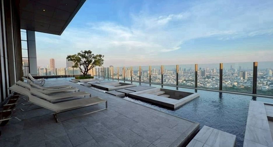 For rent 2 bedrooms condo in Sathon, Bangkok