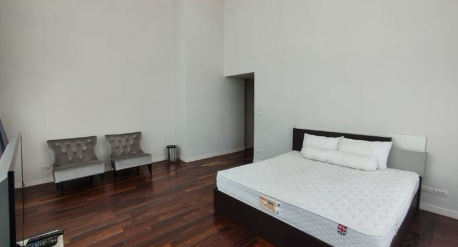 Wohnung zur Miete mit 4 Zimmer in Watthana, Bangkok