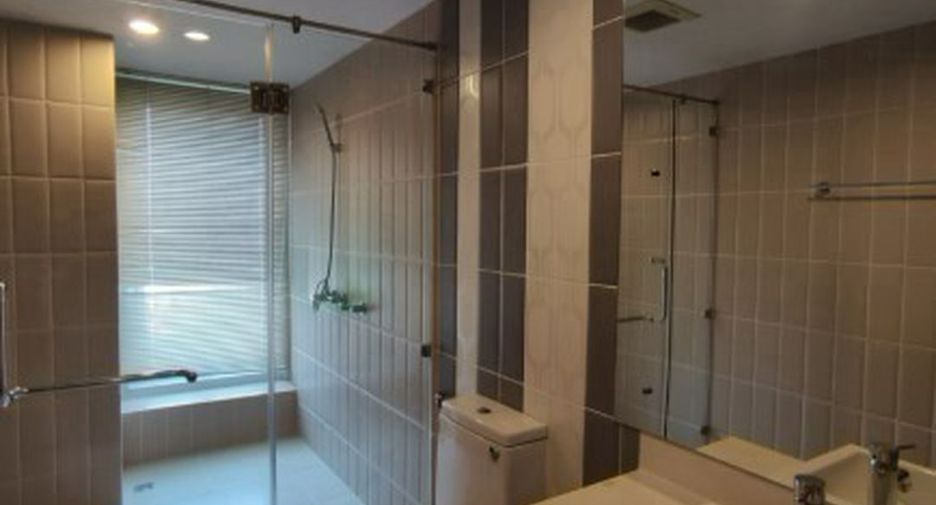 Wohnung zur Miete mit 4 Zimmer in Watthana, Bangkok