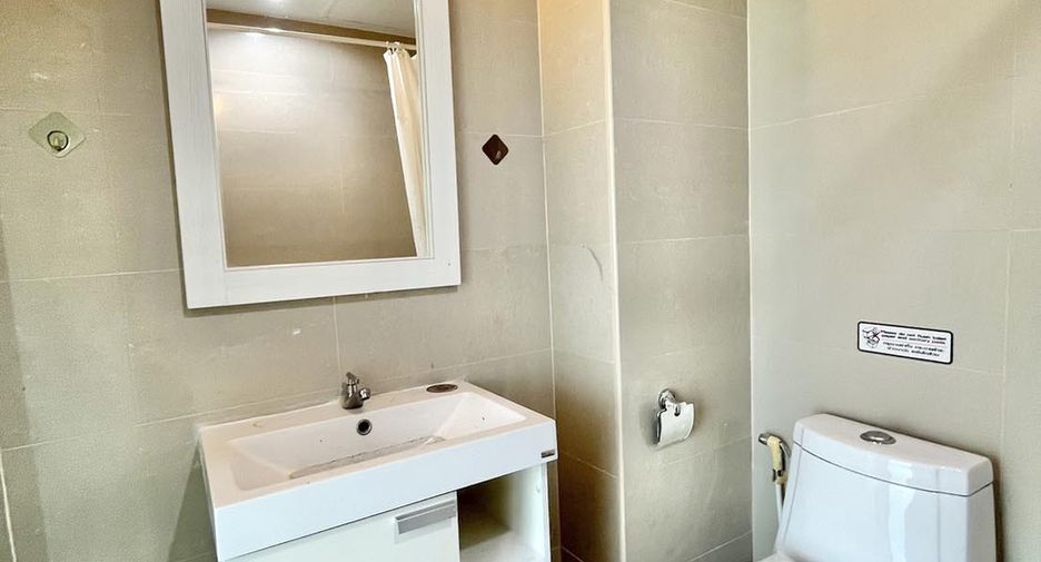 À louer 2 chambres condo à Mueang Chiang Mai, Chiang Mai