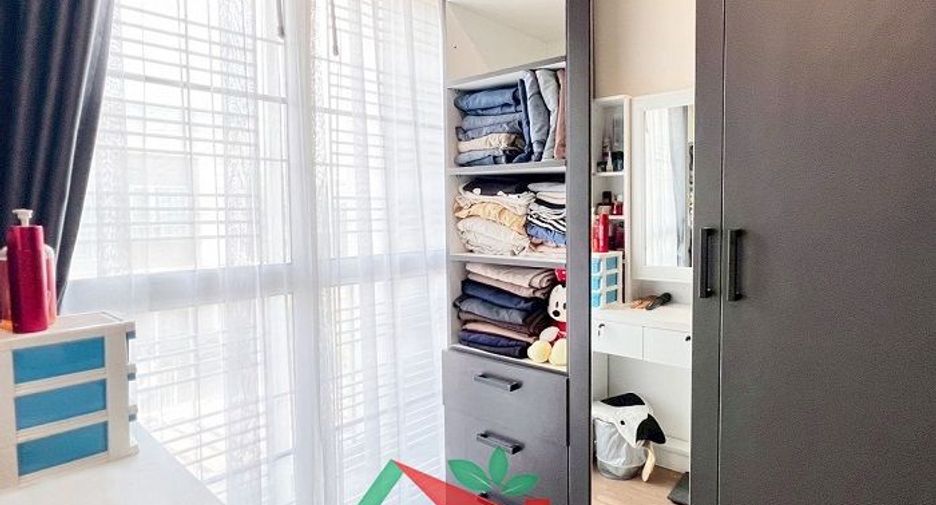 For sale 3 bedrooms townhouse in Sai Mai, Bangkok