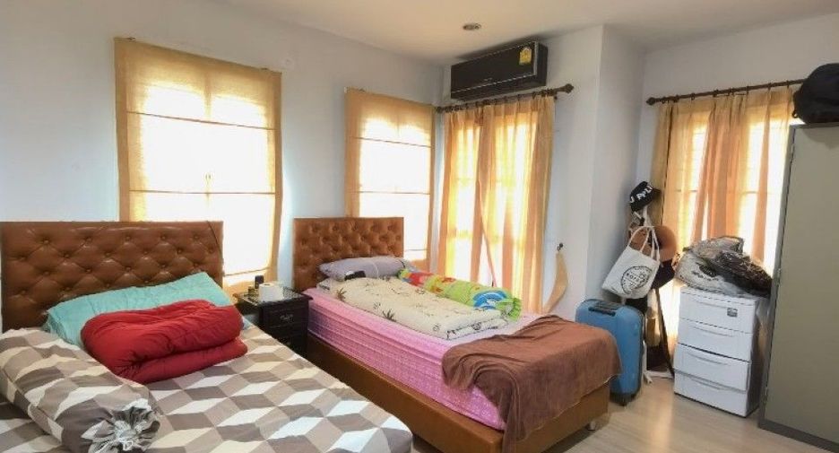 For sale 3 bedrooms house in Don Mueang, Bangkok