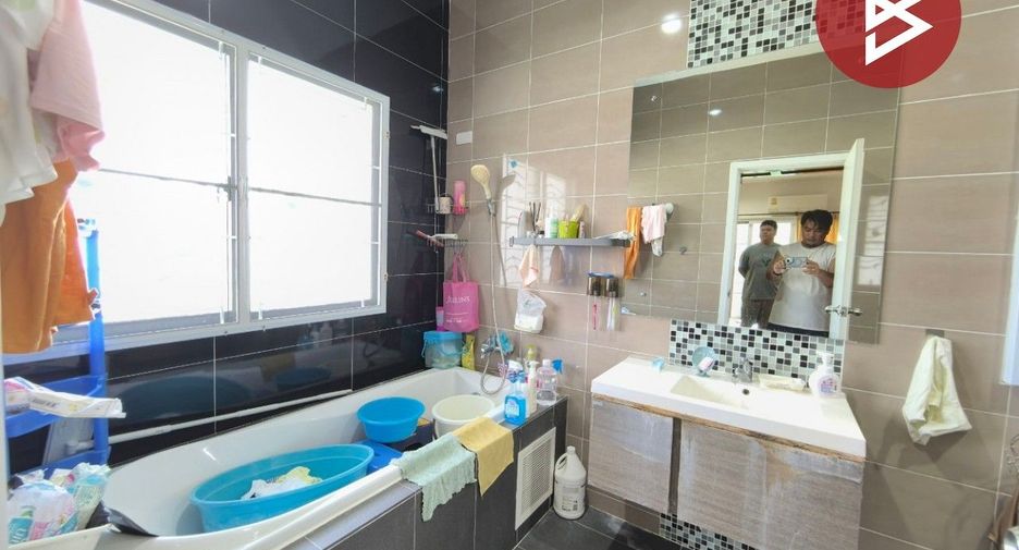 For sale 3 bedrooms house in Don Mueang, Bangkok