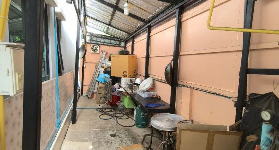 For sale 3 bedrooms house in Don Mueang, Bangkok