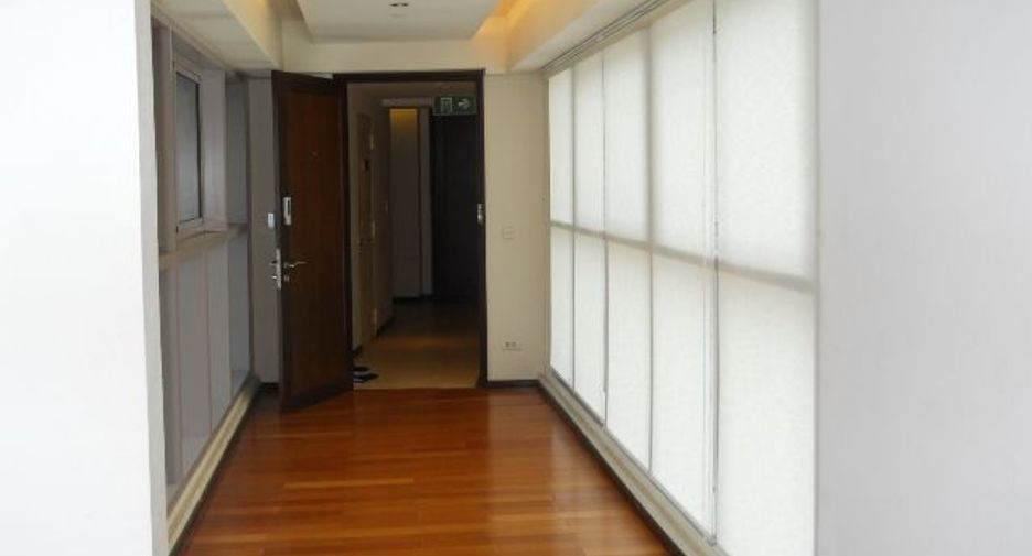 For rent 3 bedrooms condo in Central Pattaya, Pattaya