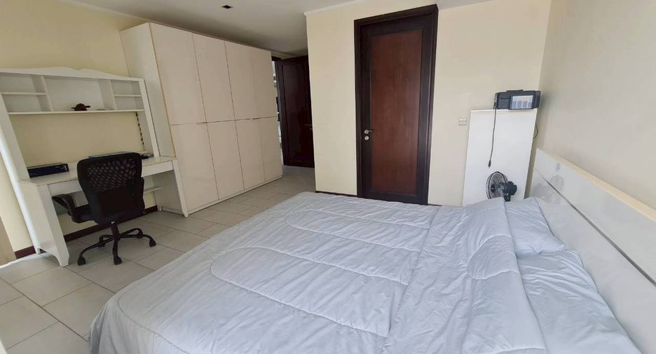 For sale 2 bedrooms condo in Central Pattaya, Pattaya