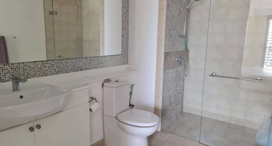 For sale 2 bedrooms condo in Central Pattaya, Pattaya
