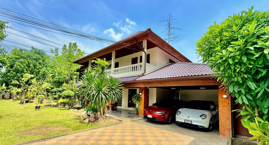 For sale 4 bedrooms house in Thawi Watthana, Bangkok