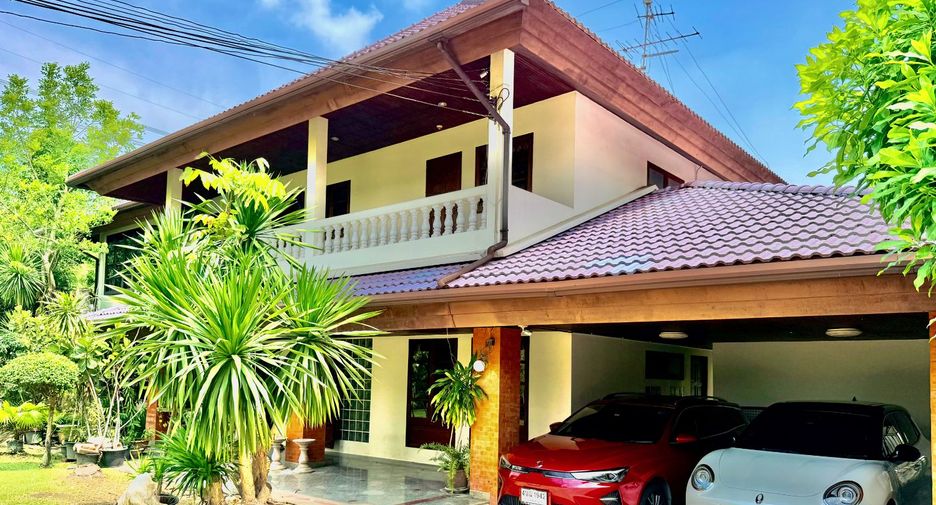 For sale 4 bedrooms house in Thawi Watthana, Bangkok