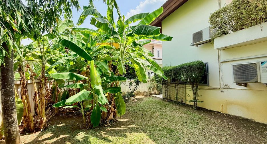 For sale 4 bedrooms house in Thawi Watthana, Bangkok