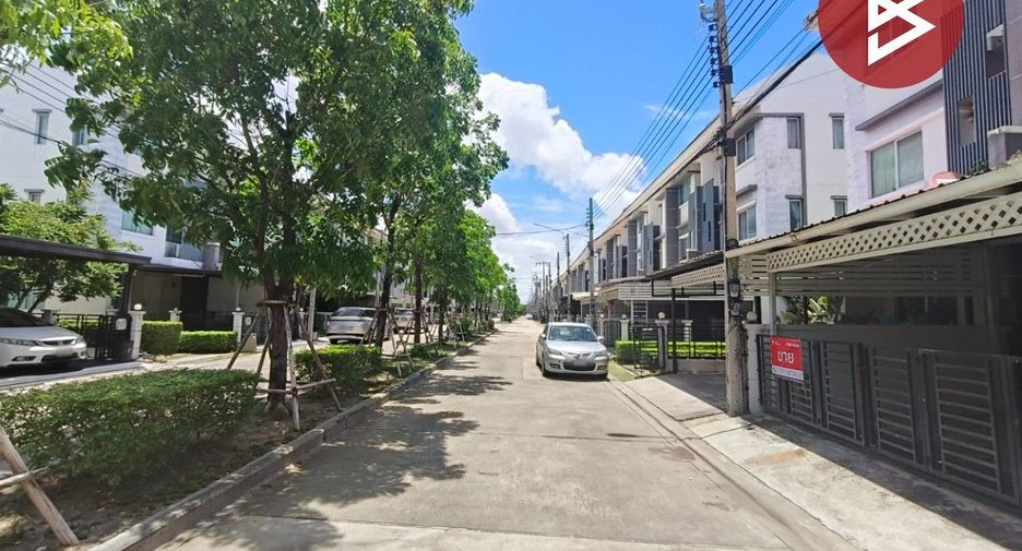 For sale 3 bedrooms townhouse in Bang Phli, Samut Prakan