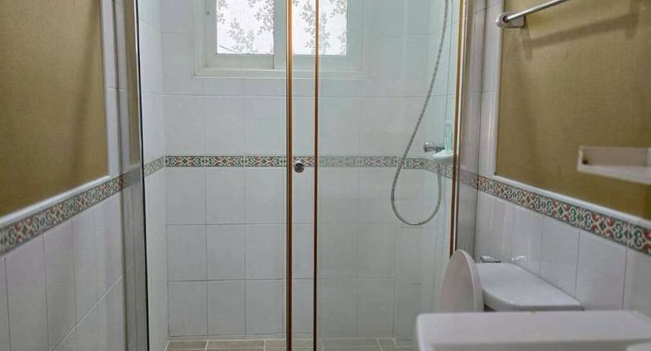 For rent 3 bedrooms house in Pak Kret, Nonthaburi