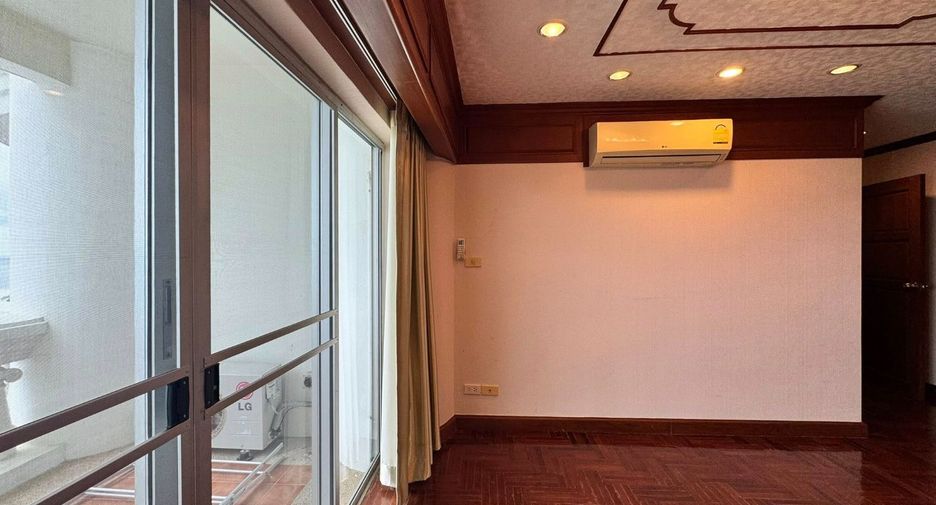 Condo en alquiler de 3 habitaciones en North Pattaya, Pattaya