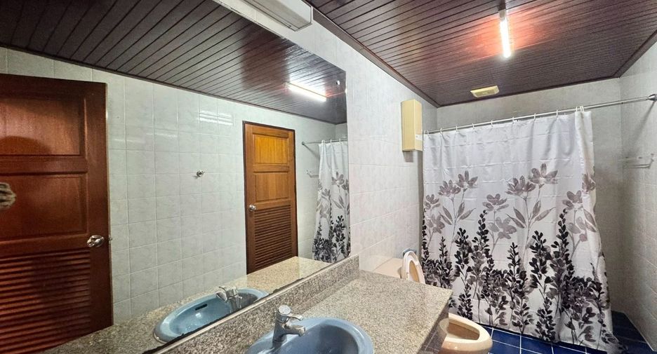 Condo en alquiler de 3 habitaciones en North Pattaya, Pattaya