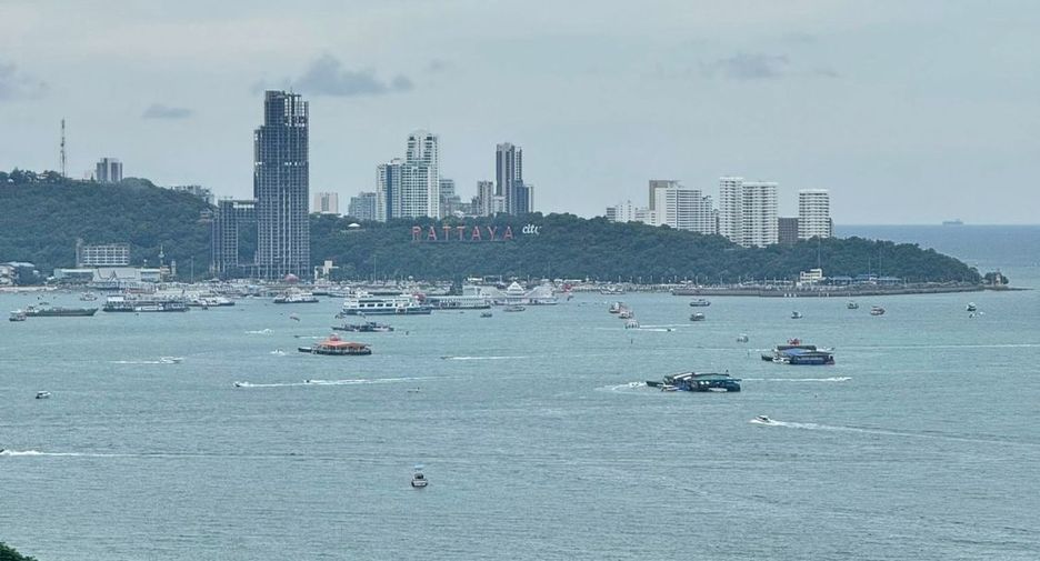 Condo en alquiler de 3 habitaciones en North Pattaya, Pattaya