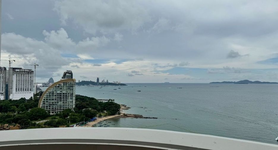 Condo en alquiler de 3 habitaciones en North Pattaya, Pattaya