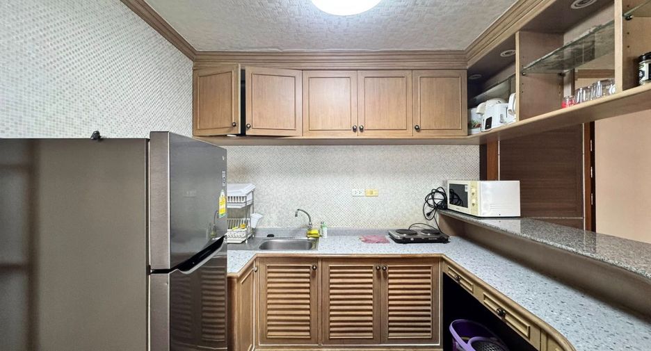 Condo en alquiler de 3 habitaciones en North Pattaya, Pattaya