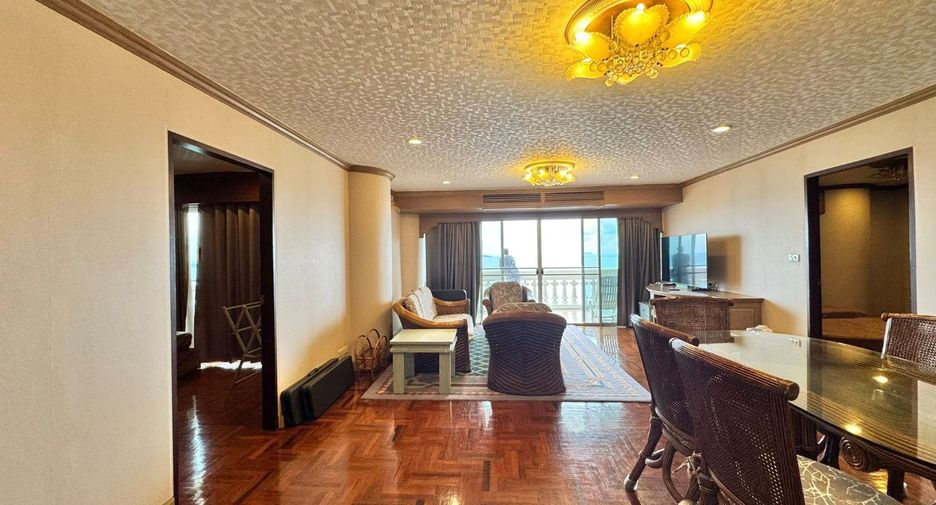 Condo en alquiler de 3 habitaciones en North Pattaya, Pattaya