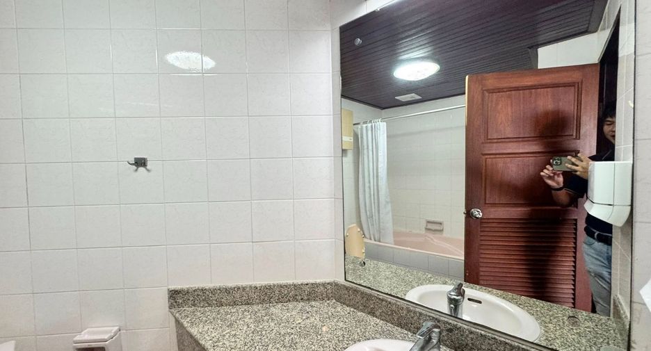Condo en alquiler de 3 habitaciones en North Pattaya, Pattaya