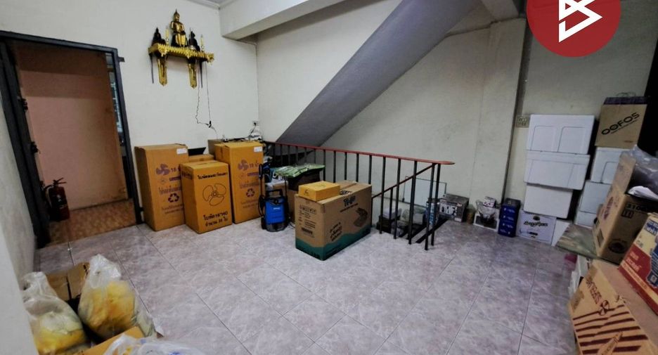 For sale 5 bedrooms retail Space in Phra Pradaeng, Samut Prakan