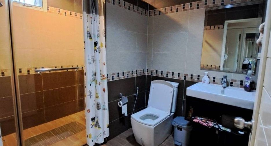 For sale 5 bedrooms retail Space in Phra Pradaeng, Samut Prakan