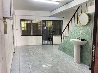 À vendre 1 chambre local commercial à Mueang Chon Buri, Chonburi